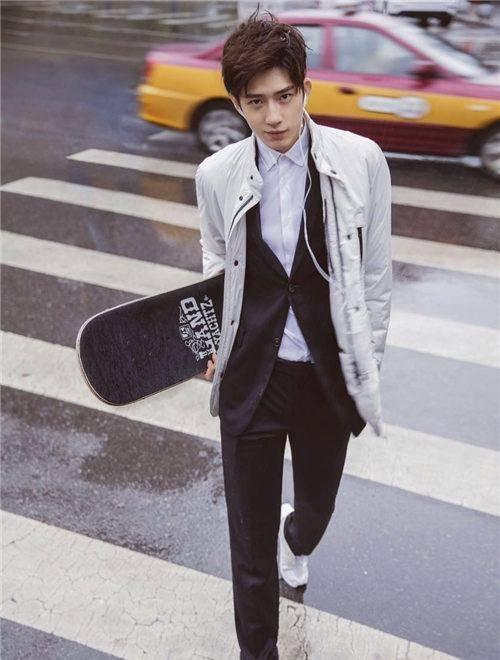 谭松韵井柏然圈内爆料,揭秘娱乐圈不为人知的幕后故事  第1张